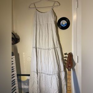 Super flowy maternity dress